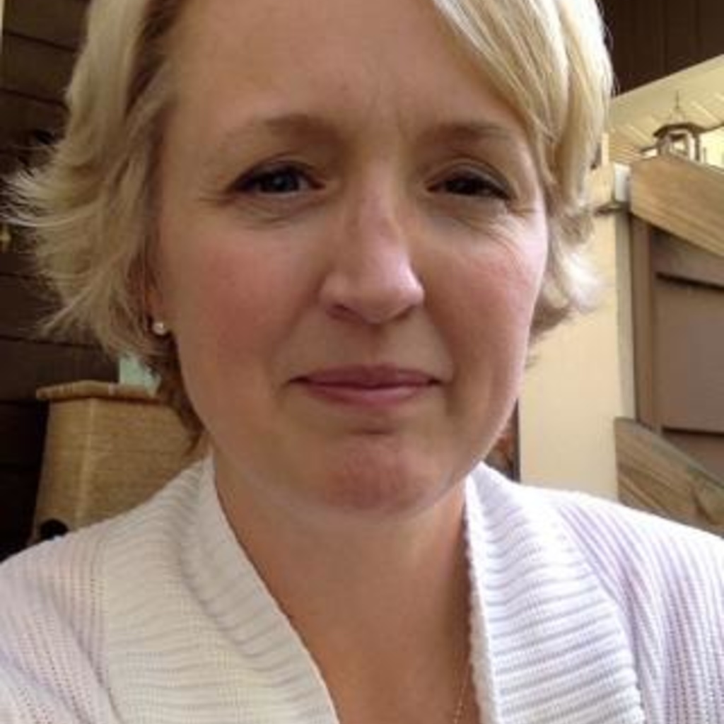 Portrait of Lori Branch